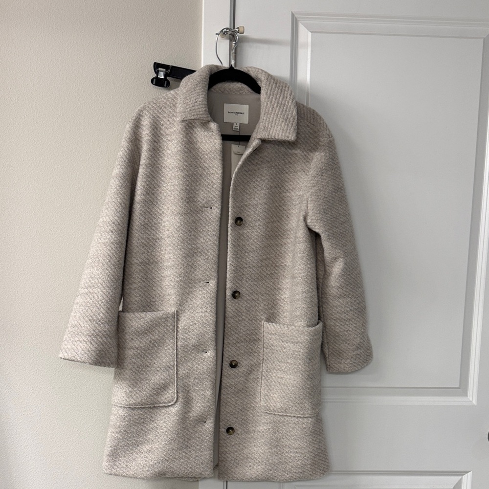 Banana Republic Light Gray , oatmeal color Trench Coat